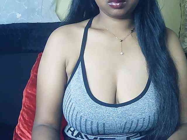 Queenihot webcam