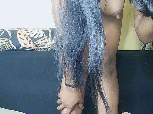 Queenihot webcam