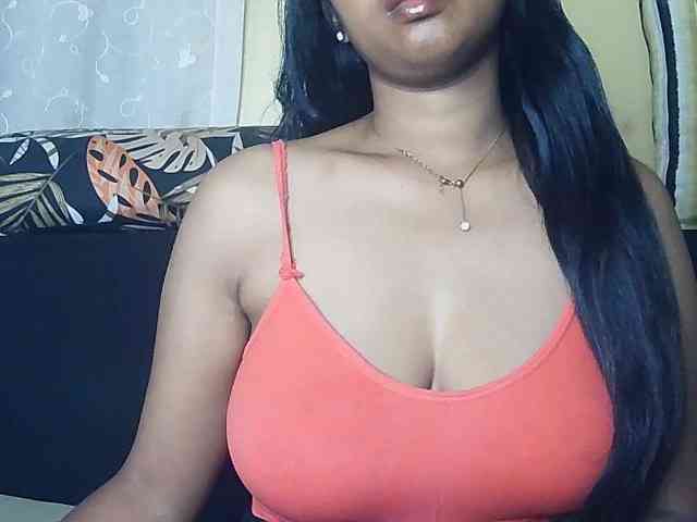 Queenihot webcam