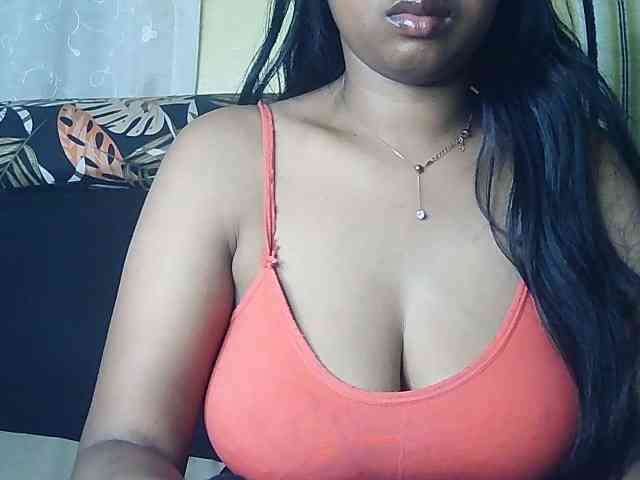 Queenihot webcam