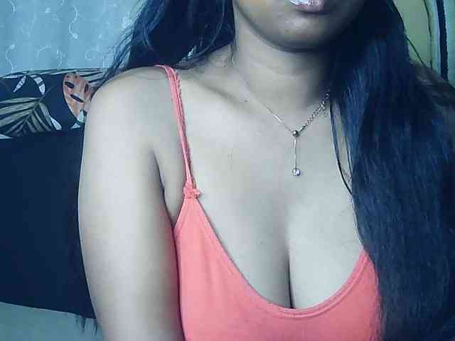 Queenihot webcam