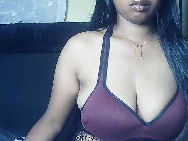 Queenihot webcam