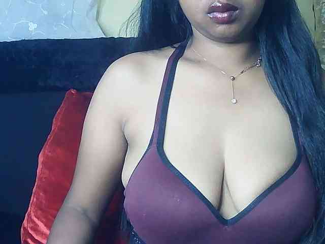 Queenihot webcam