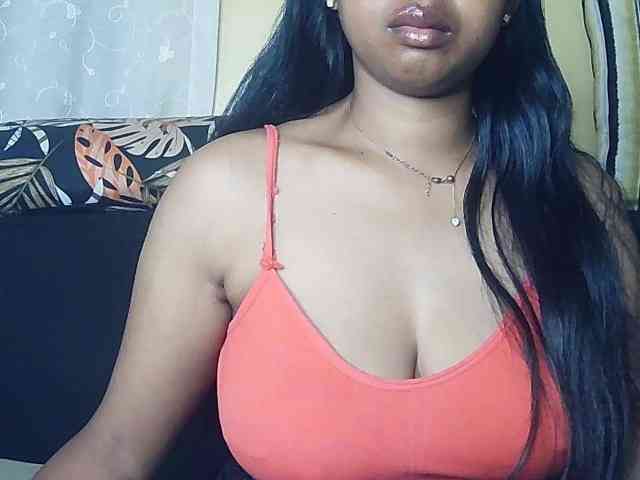 Queenihot webcam