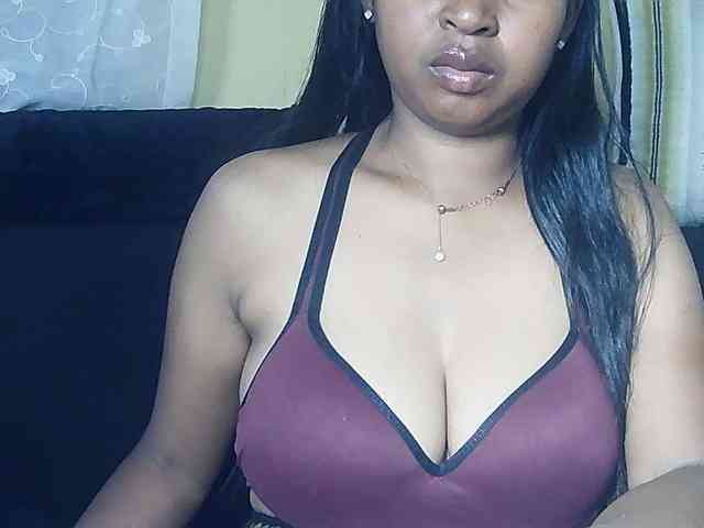 Queenihot webcam