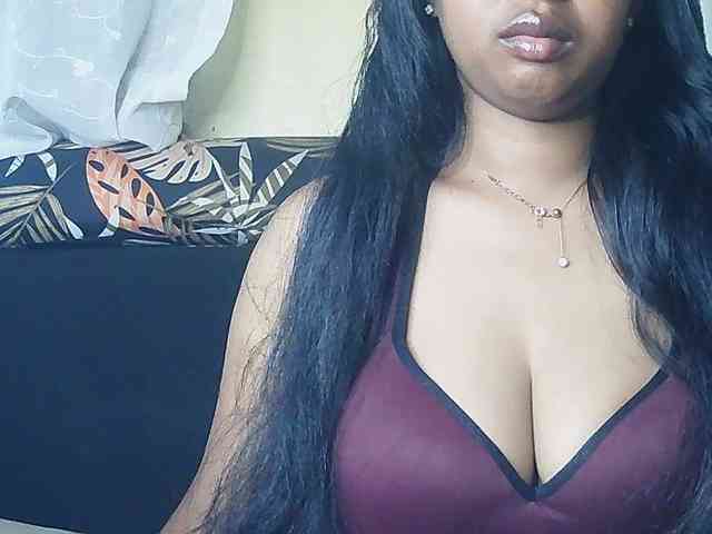 Queenihot webcam