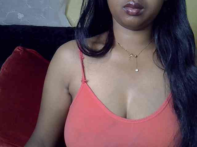 Queenihot webcam