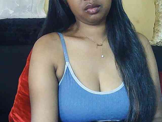 Queenihot webcam
