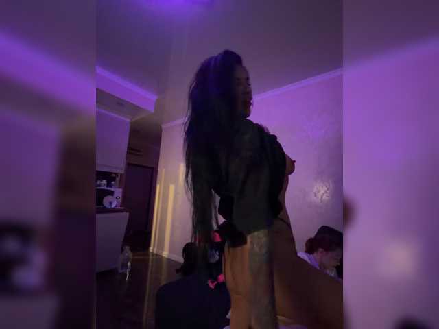 Nikanika27 live cam preview