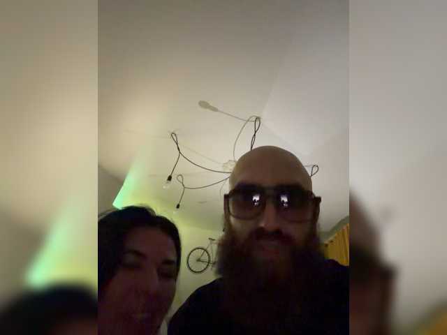 Nikanika27 live cam on BongaCams