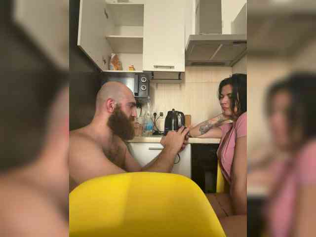 Nikanika27 webcam
