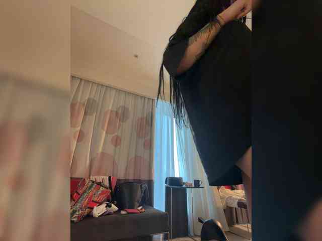Nikanika27 webcam