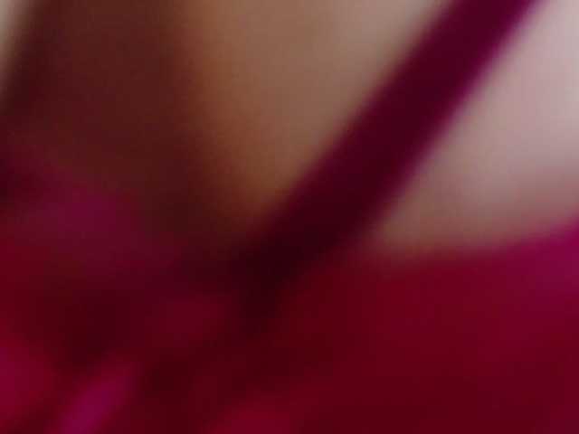 ScarlettNoirr live cam on BongaCams