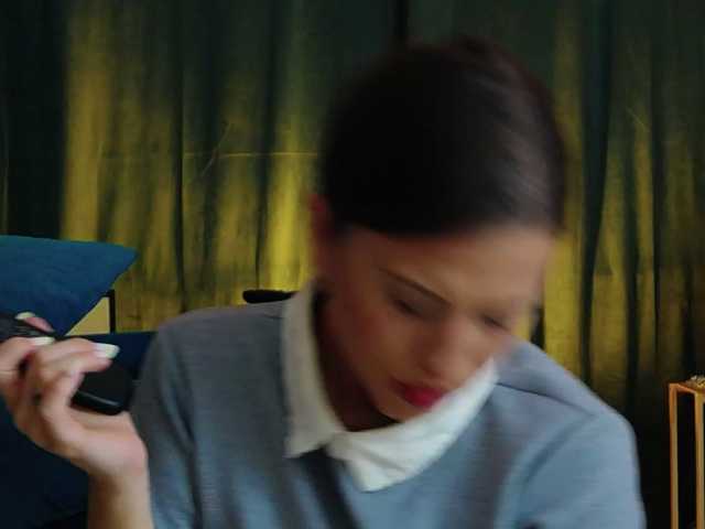 ScarlettNoirr live cam on BongaCams