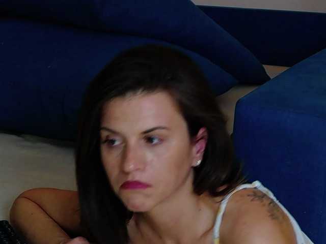 ScarlettNoirr live cam on BongaCams