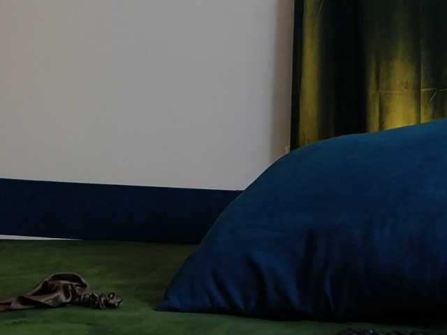 ScarlettNoirr live cam on BongaCams