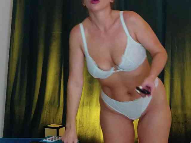 Modelo: ScarlettNoirr