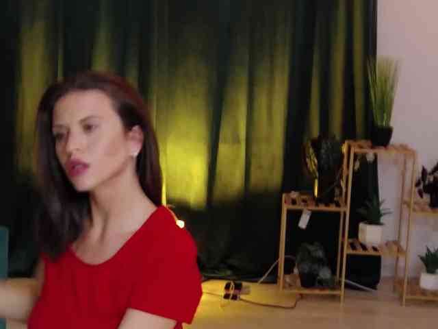 ScarlettNoirr webcam
