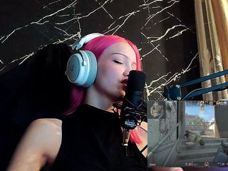 Molodaya Porn Show