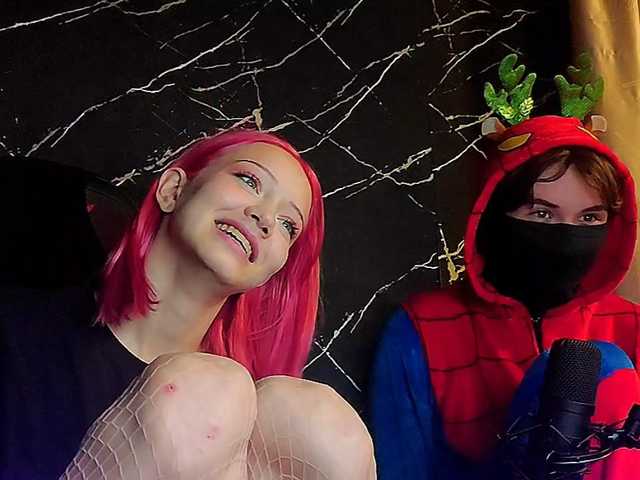 Molodaya live cam on BongaCams
