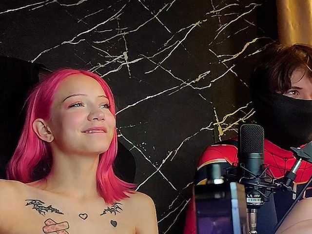 Molodaya live cam on BongaCams