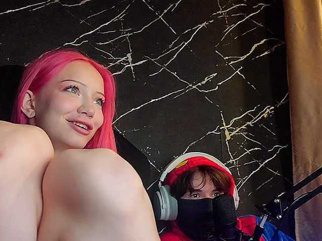 Molodaya live cam on BongaCams