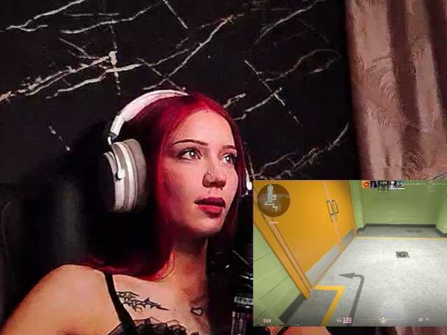 Molodaya live cam on BongaCams