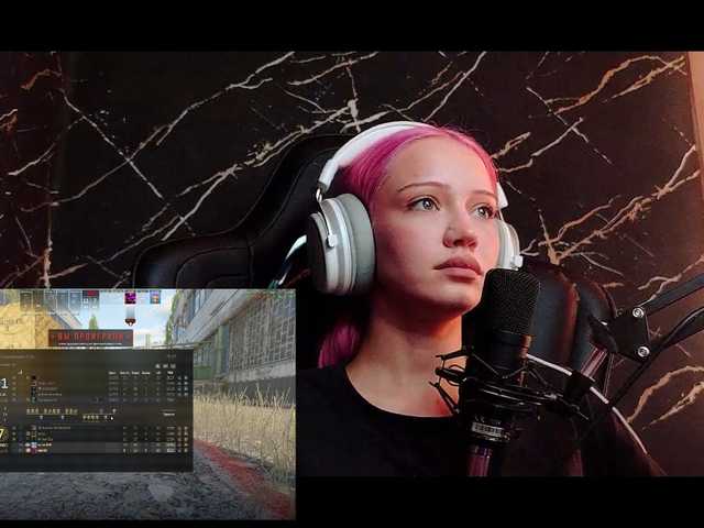 Molodaya live cam on BongaCams