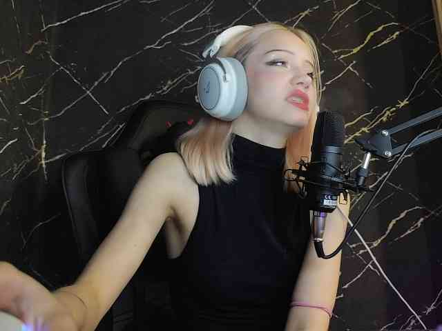 molodaya's live room