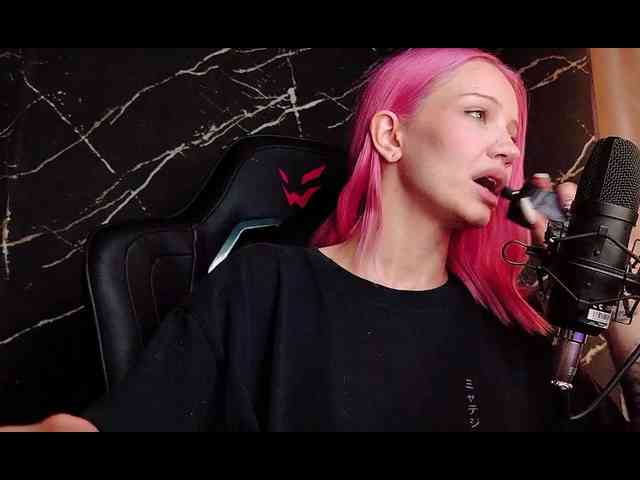 Molodaya Live Webcam on BongaCams