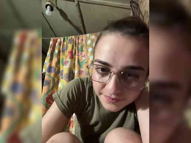 Lolly777 webcam