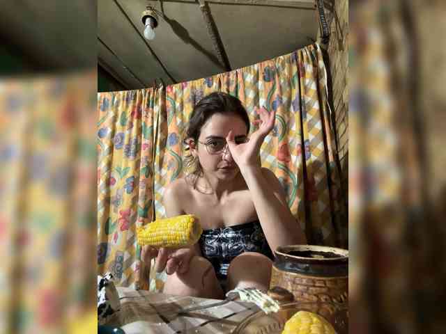 Lolly777 webcam
