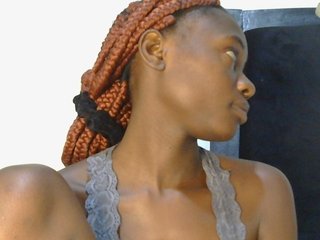 Prettyalice2's Live Webcam