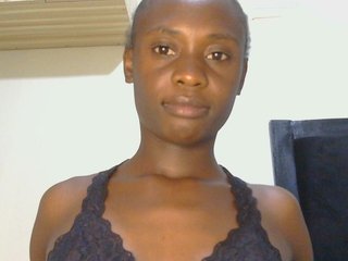 Prettyalice2's Live Webcam
