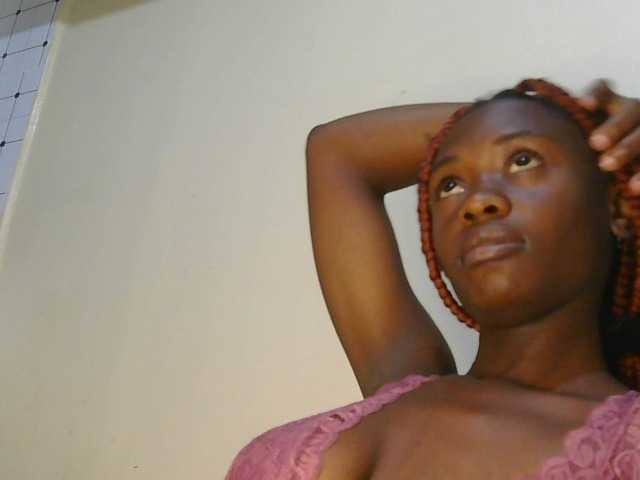 Prettyalice2 live cam on BongaCams