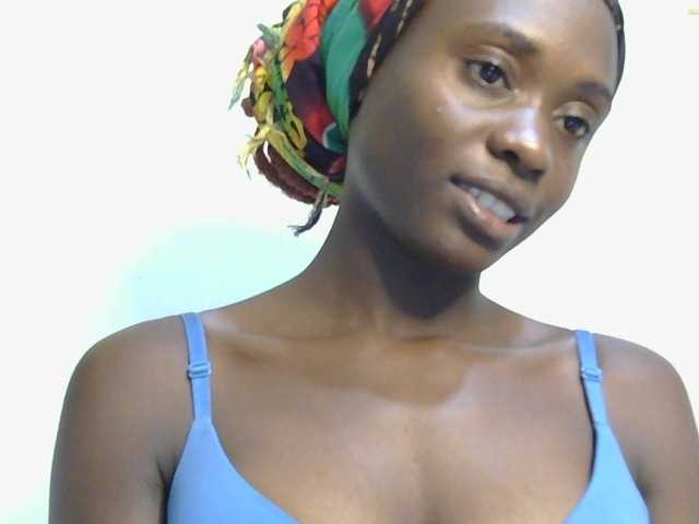 Prettyalice2 live cam on BongaCams