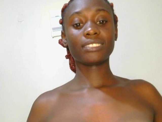 Prettyalice2 live cam on BongaCams