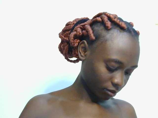 Prettyalice2 live cam on BongaCams