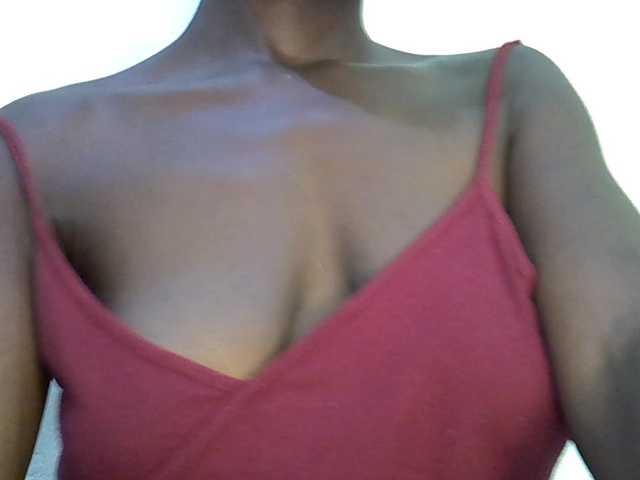 Prettyalice2 live cam on BongaCams