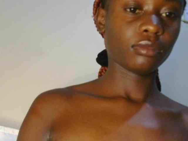 Prettyalice2 webcam