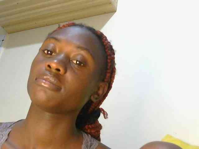 Prettyalice2 webcam