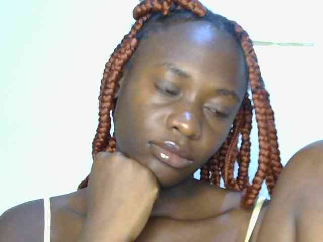 Prettyalice2 webcam