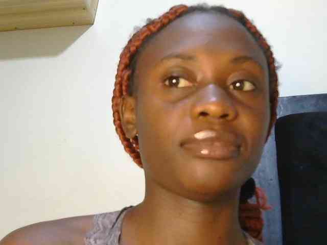 Prettyalice2 webcam