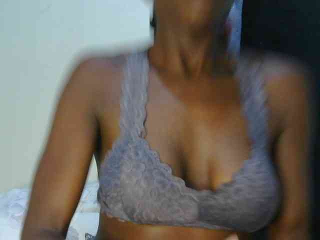 Prettyalice2 webcam