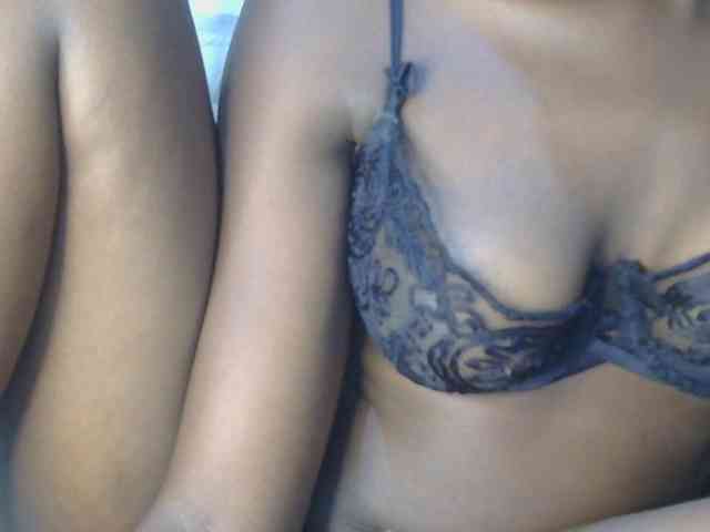 Prettyalice2 webcam