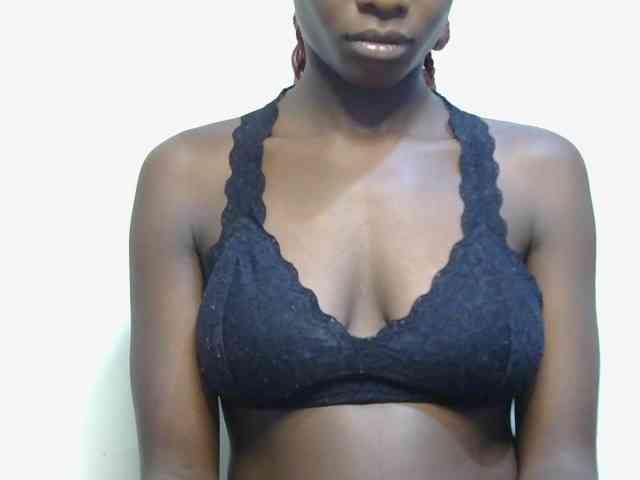 Prettyalice2 webcam