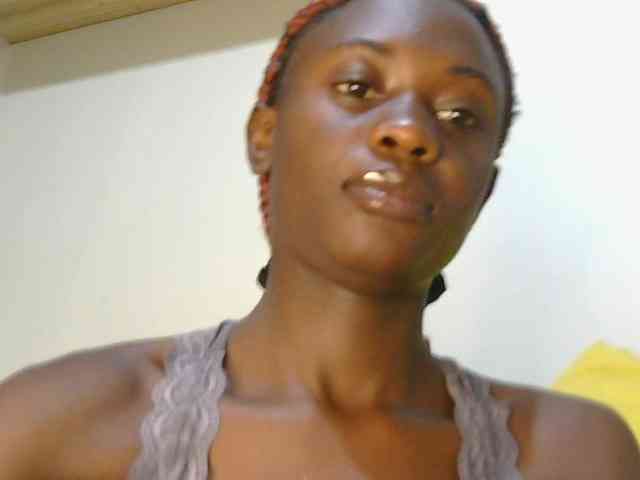 Prettyalice2 webcam