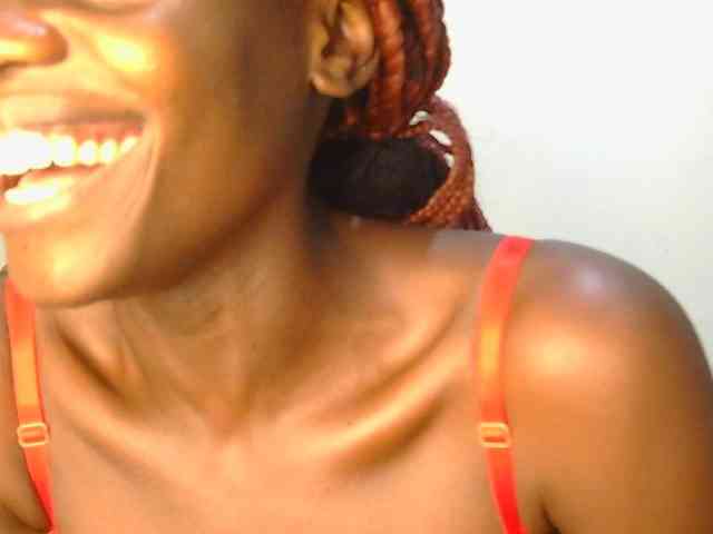 Prettyalice2 Live Webcam on BongaCams