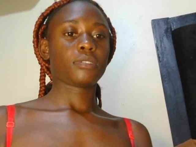 Prettyalice2 webcam