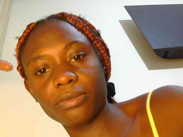 Prettyalice2 webcam
